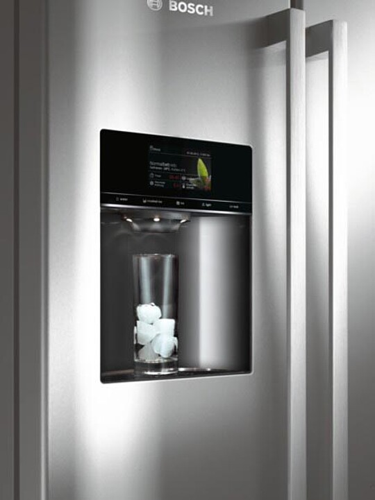 Kühlschrank mit Eiswürfelspender