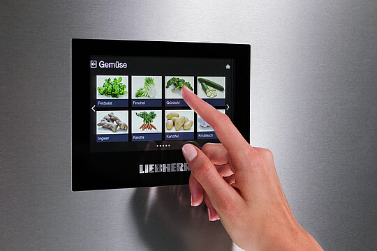 Touch-Display am Kühlschrank